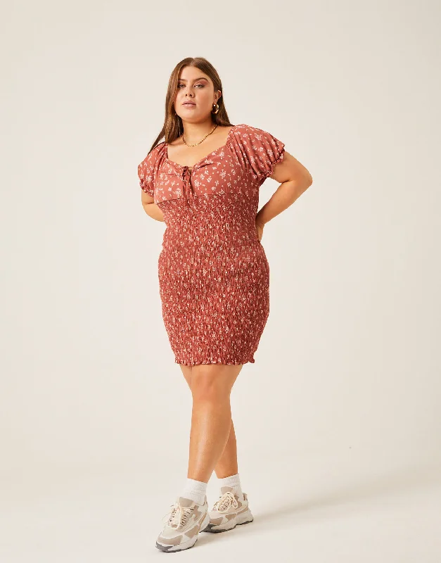 Large women's belly-baring topsPlus Size Smocked Floral Bodycon Dress