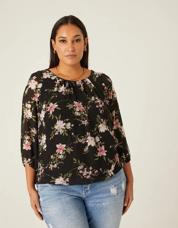 Plus size women's bohemian topsPlus Size Flowy Floral Top