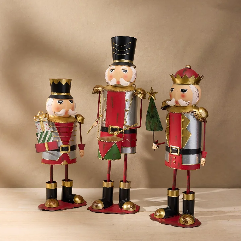 Holiday Nutcracker Set