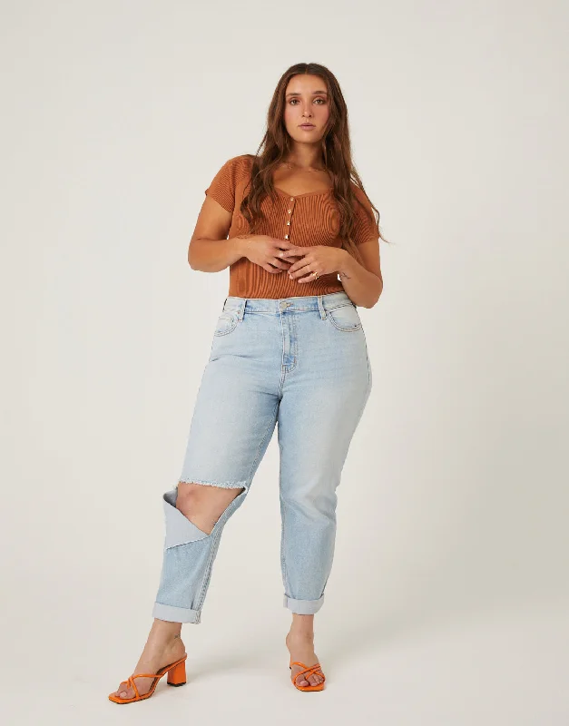 Plus size women's off-the-shoulder topsPlus Size Ripped Knee Mom Jeans