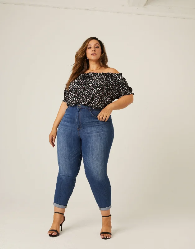 Plus size women's simple topsPlus Size Mid Rise Slim Boyfriend Jeans