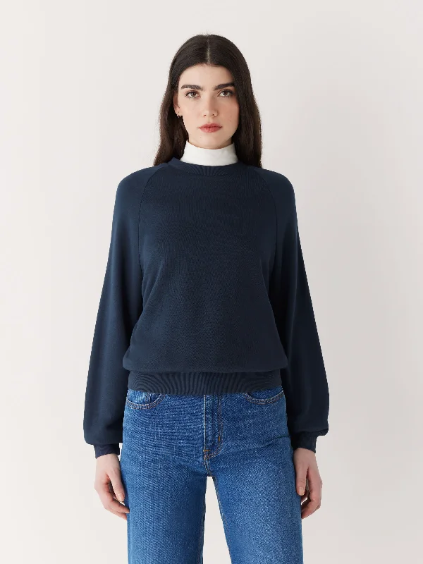 The French Terry Crewneck in Midnight BlueCrewneckaumented