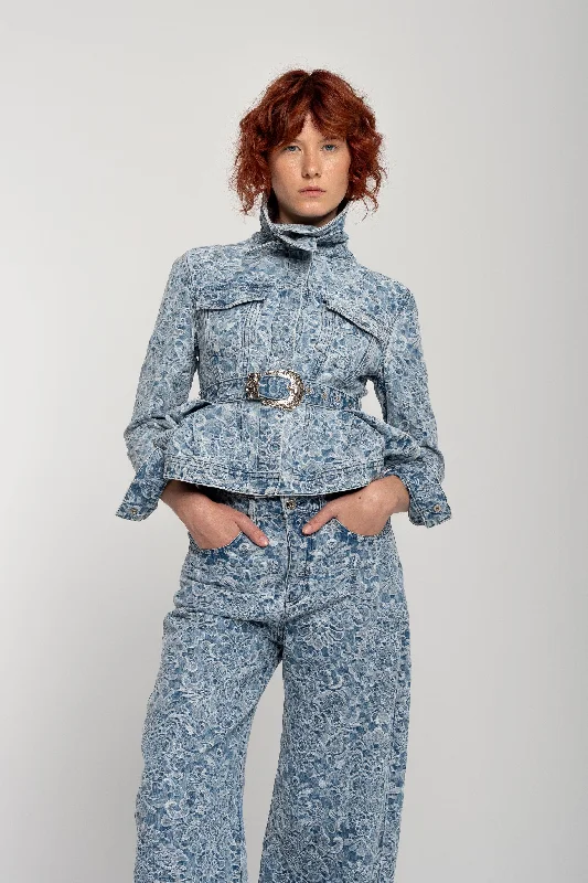 High-Fashion JacketsLIGHT BLUE FITTED JACKET WITH EMBELLISHMENT BELT